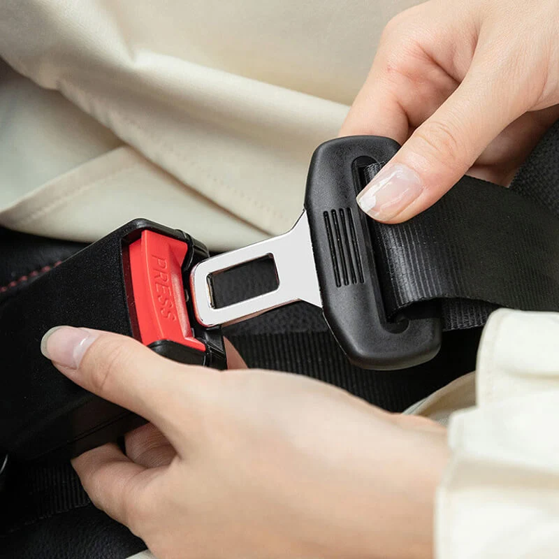 Pregnant lady's seat belts - Image 7